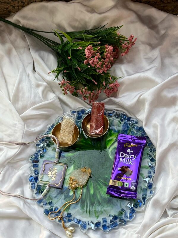 Resin Tika Thali